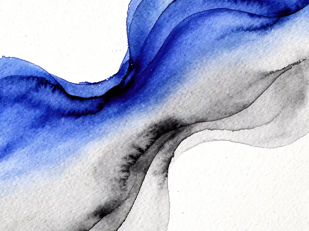 Abstracte aquarel met diepblauwe en grijze kleurvloeien op gestructureerd papier met witte negatieve ruimte