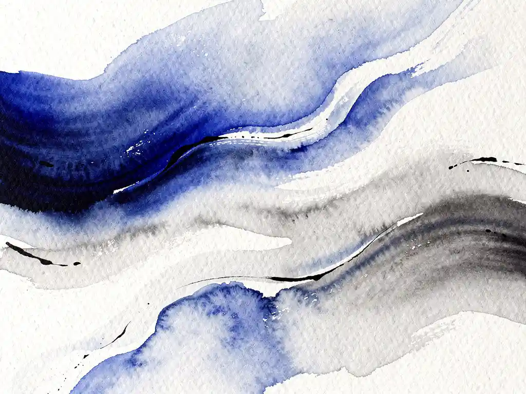 Abstracte aquarel met diepblauwe kleurvloeistoffen die overgaan in grijze tinten en witte ruimtes op getextureerd papier