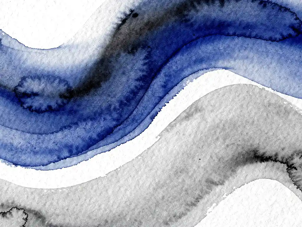 Abstracte aquarel met elektrisch blauwe verfstromen die overvloeien in zachte grijze tinten en witte ruimtes op natuurlijk papier