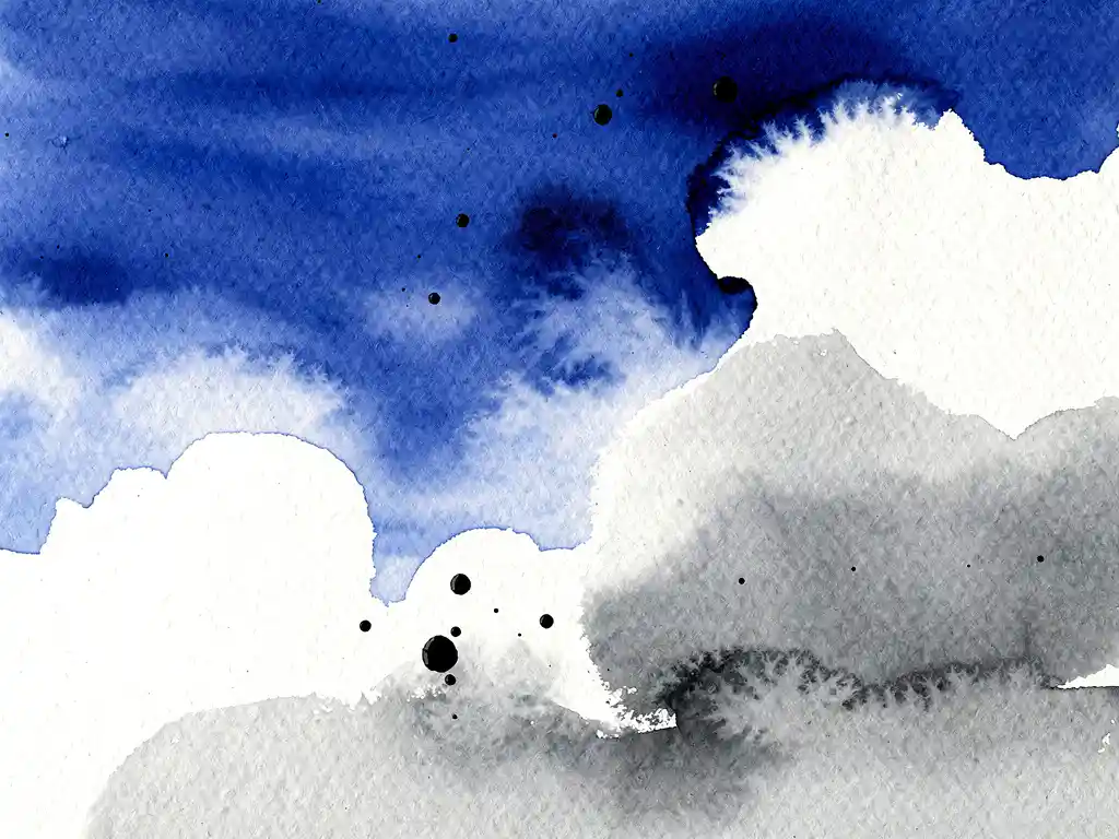 Abstracte aquarel met diep kobaltblauwe verfstromen die overgaan in grijze tinten op gestructureerd papier met witte wolkvormige ruimtes