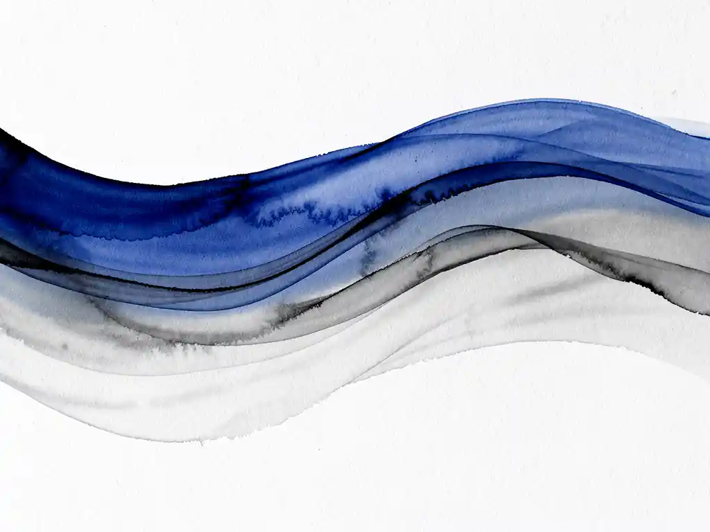 Abstract waterverf in diepblauw en grijs tinten die horizontaal over wit canvas vloeit, met zachte kleurovergangen en elegante beweging